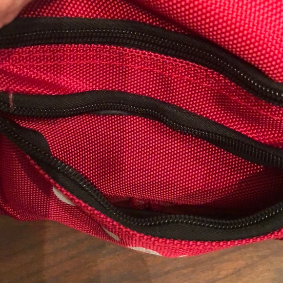 TRAVEL BAG FANNY PACK Excellent condition! - Picture 3 of 8